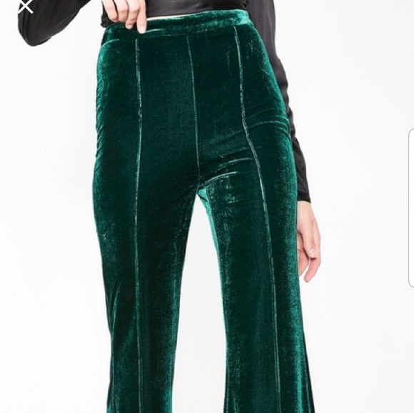 Green velvet bells - Picture 5 of 6